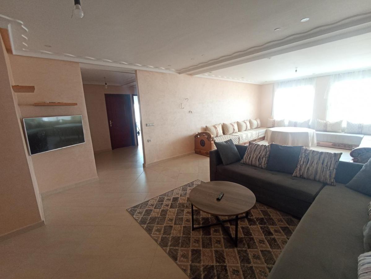 Appartement Familial Au Centre De Nador Ville Exterior foto